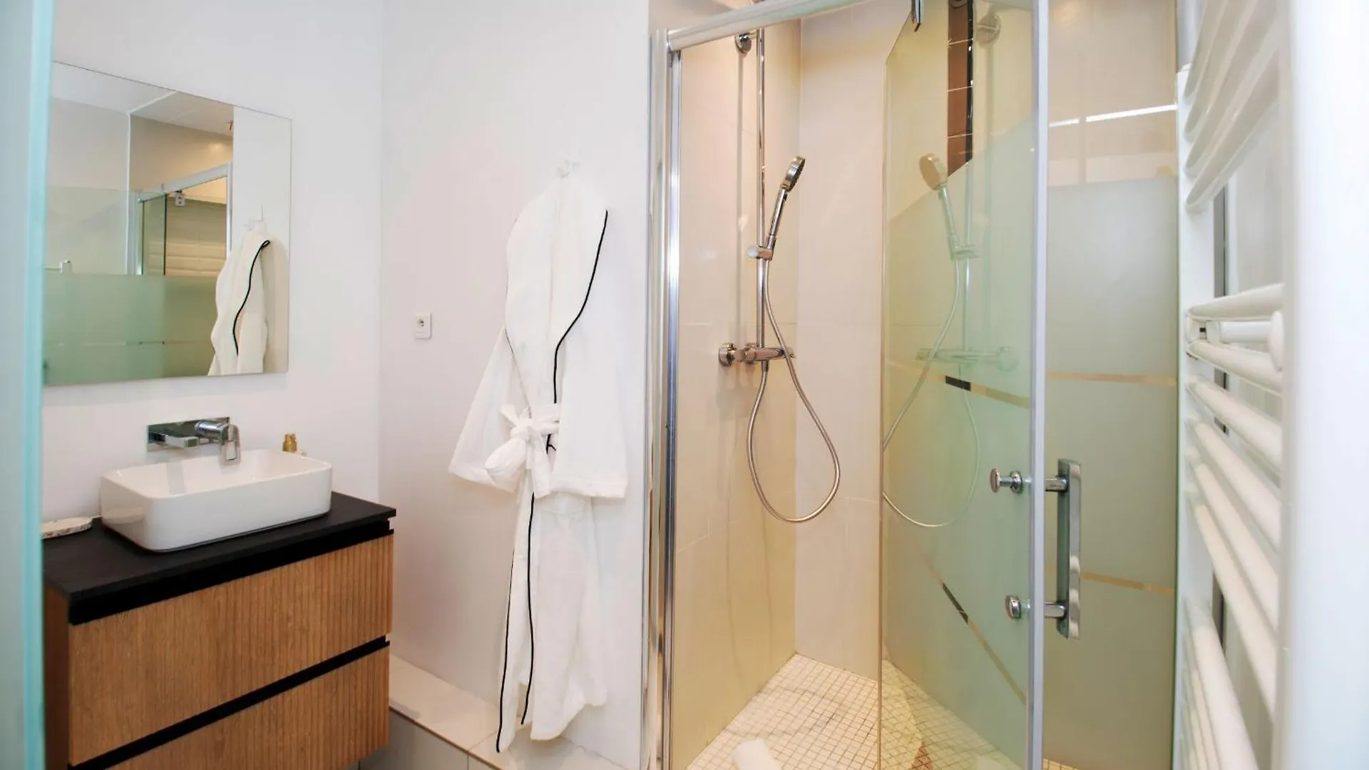 Montmartre & Batignolles - Cityapartmentstay Parijs